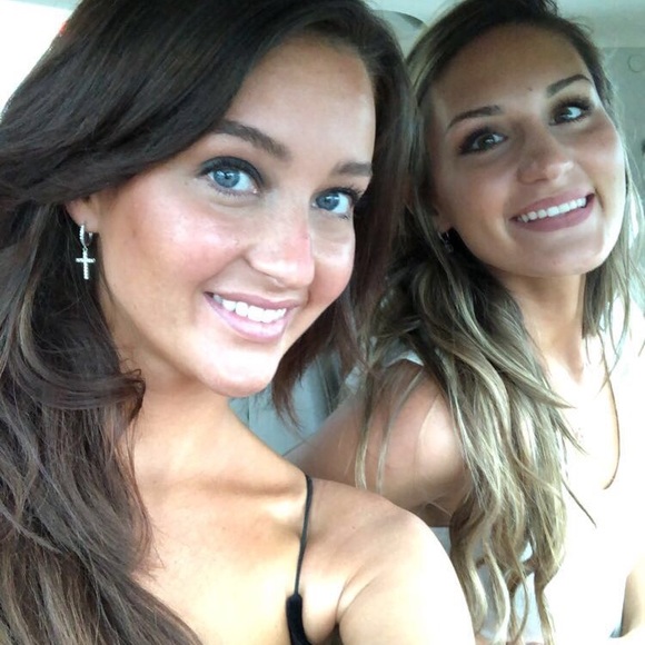 Meet your Posher, Brienne - Picture 2 of 2